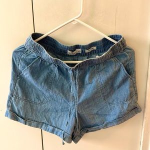 Linen blend short